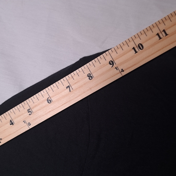 VANS Women's Black Bones & Roses Short Sleeve Graphic Tee MEDIUM - Picture 8 of 10